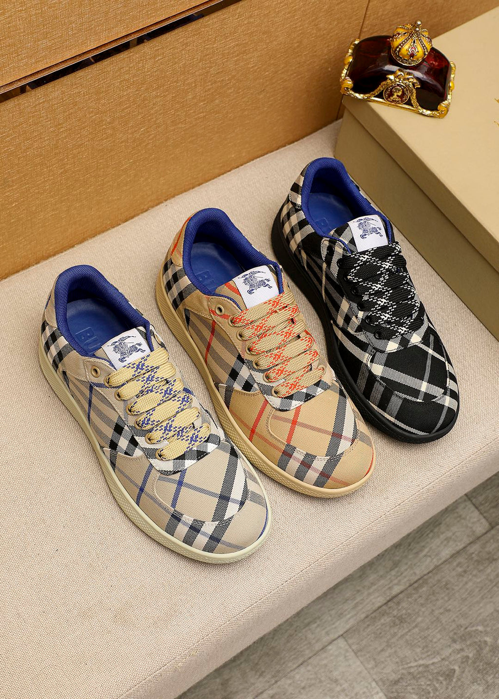 25 Luxury B Brand Casual Sneakers 042025052809