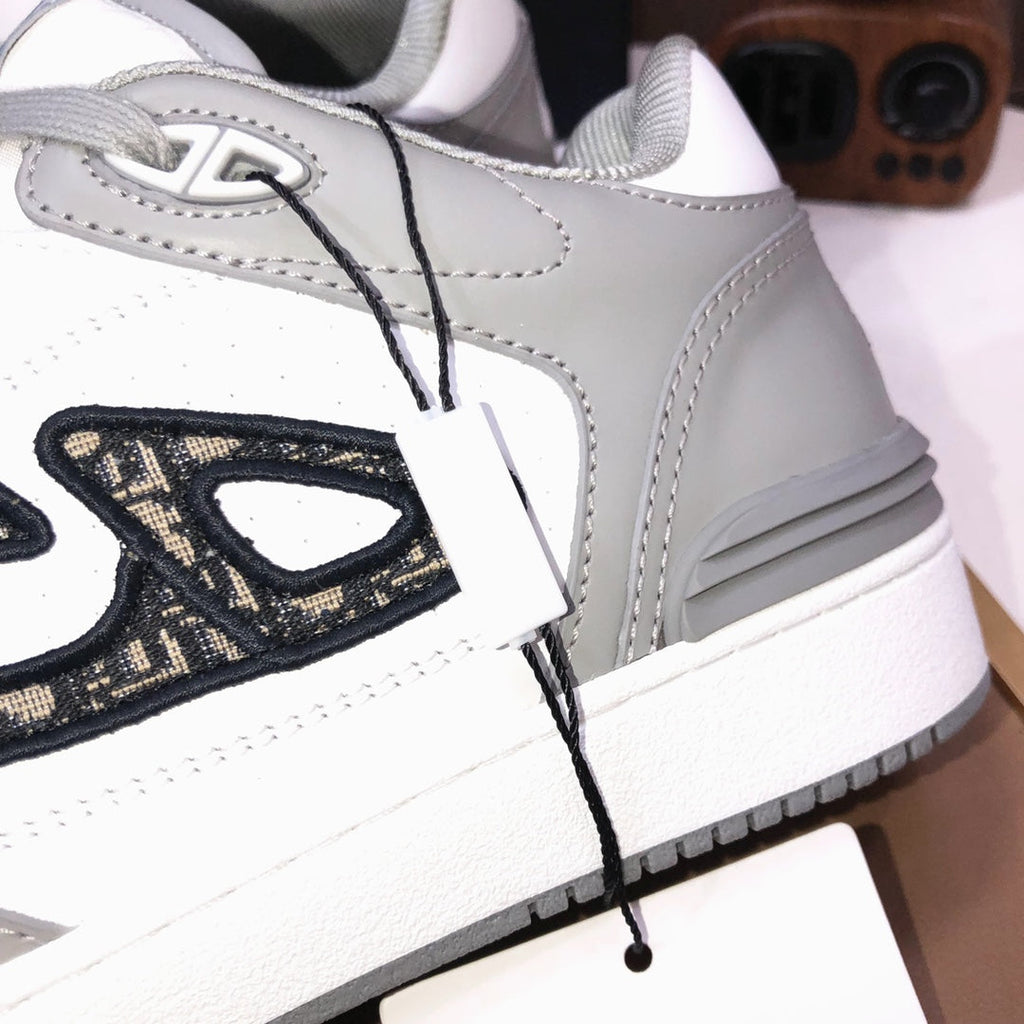 25 Luxury D Brand Casual Sneakers 0425102205