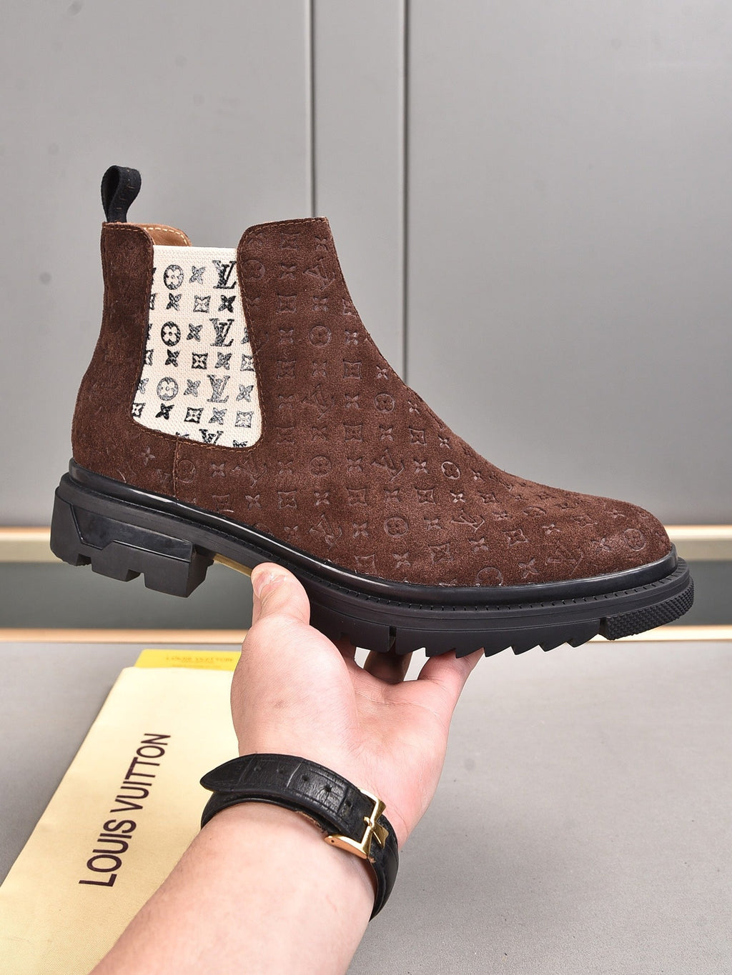 Fashion Casual New Style Men's Comfortable Sneakers Shoes V13