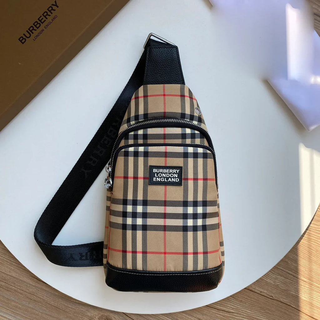 Men's new fashionable and versatile chest bag 1024072920