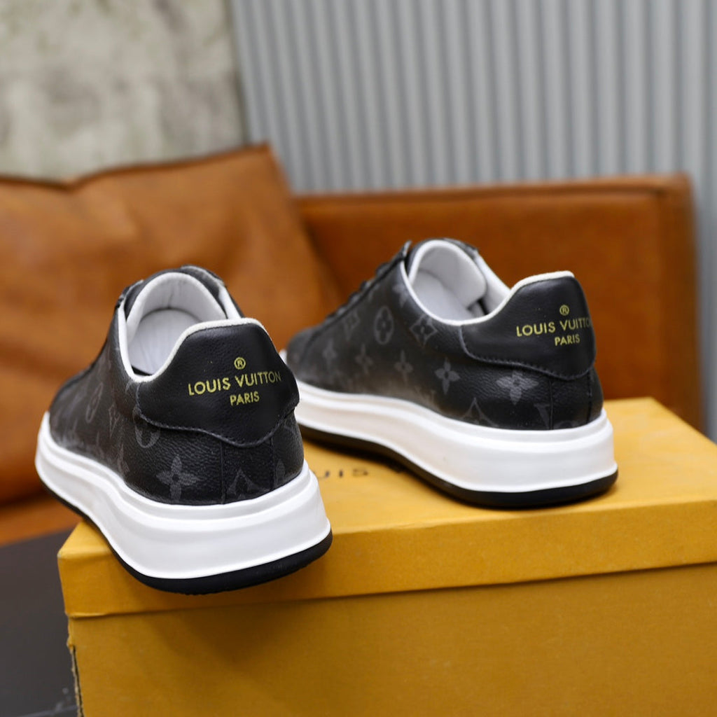 New Luxury V Logo Casual Snekaers XC0424092004