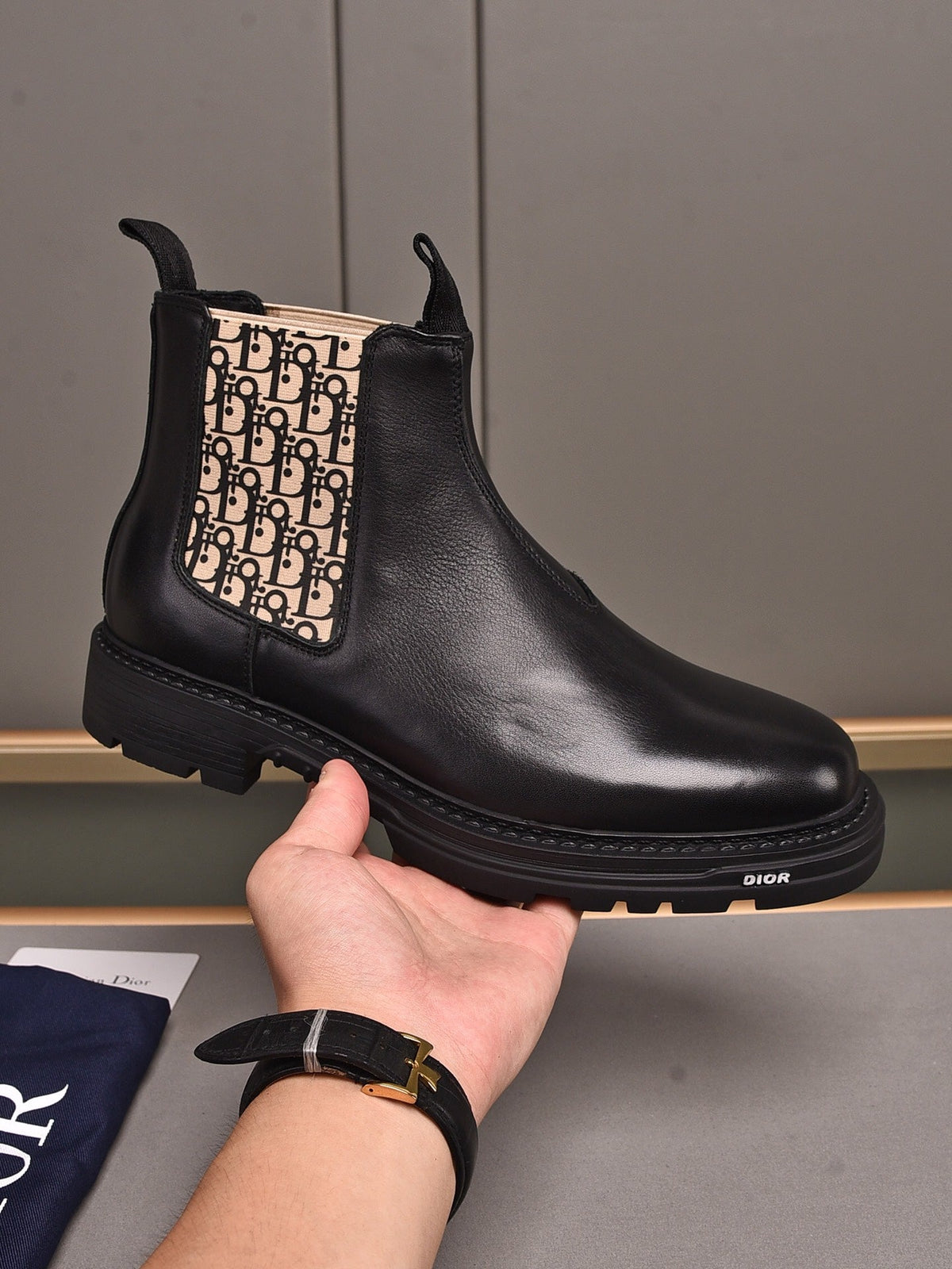 D New Autumn and Winter Chelsea Boots 0424110416