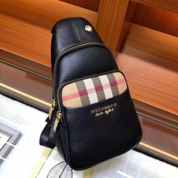 Men's new fashion and versatile chest bag 1024073109