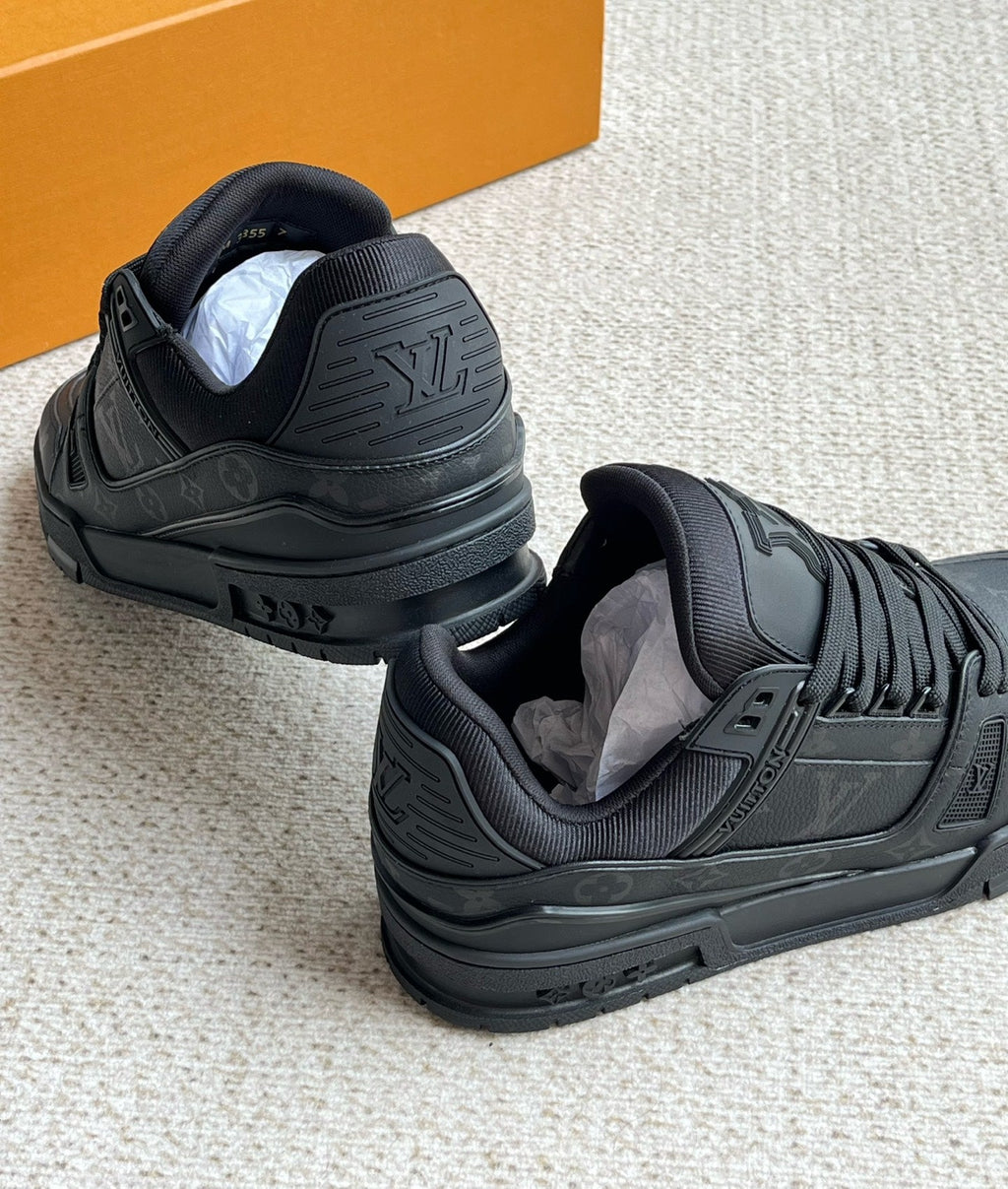 25 Luxury V Brand Casual Sneakers 0425102208