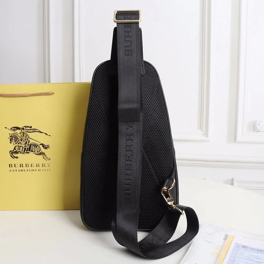 Men's new fashion and versatile chest bag 1024073109