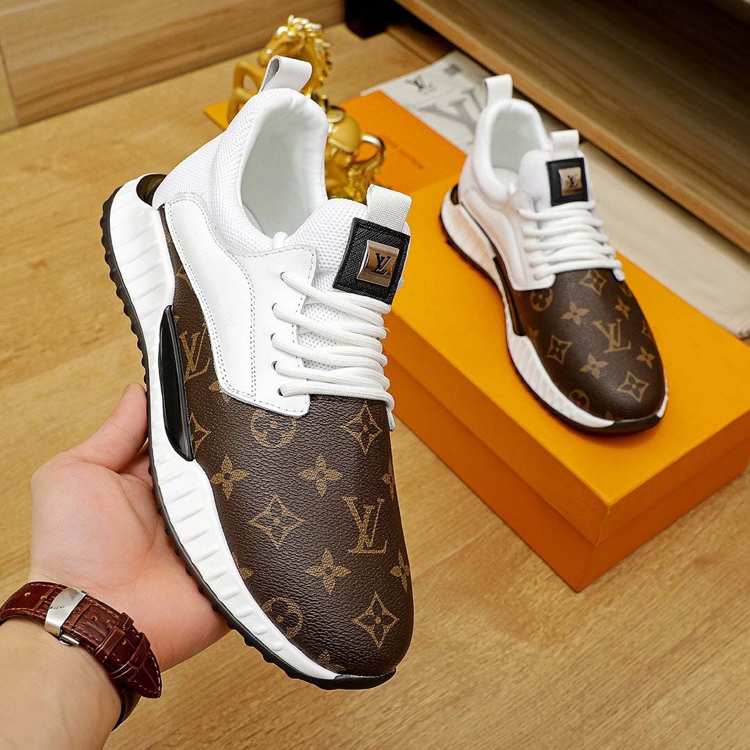Three-color stitching casual sneakers 0425052002