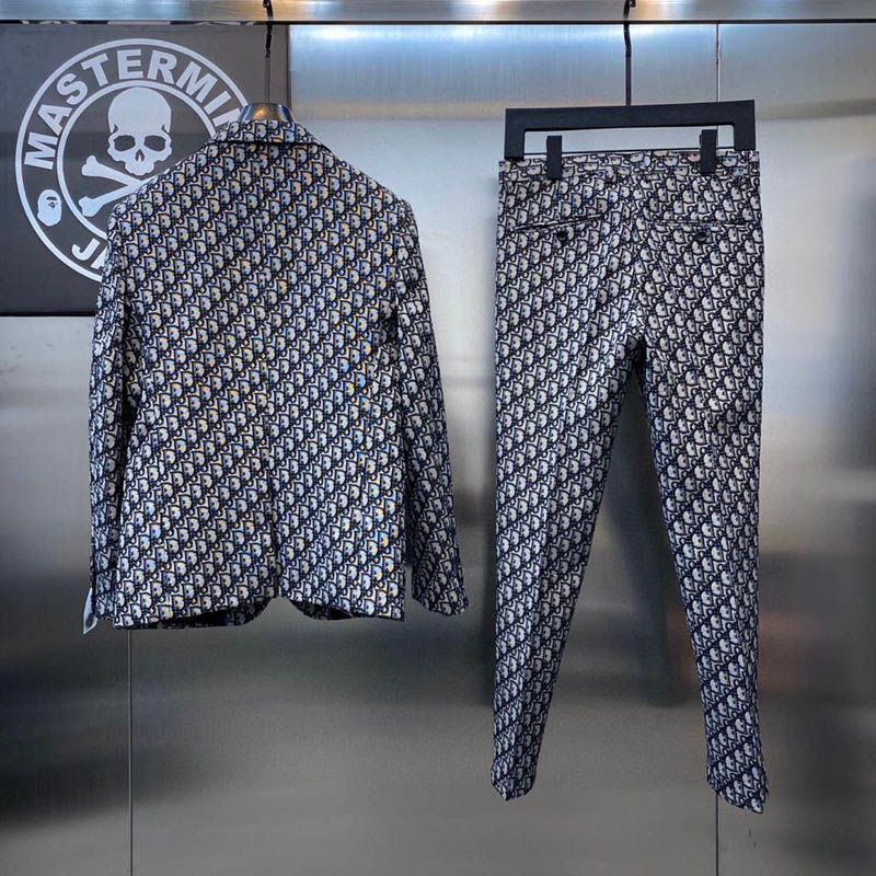 trendy print suit 2