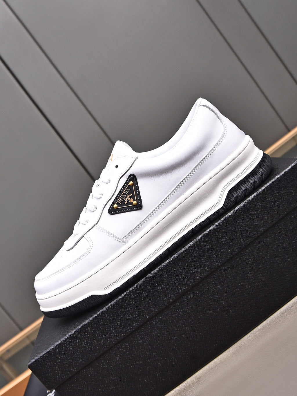 New Luxury PRD Casual Sneakers XC0424111807