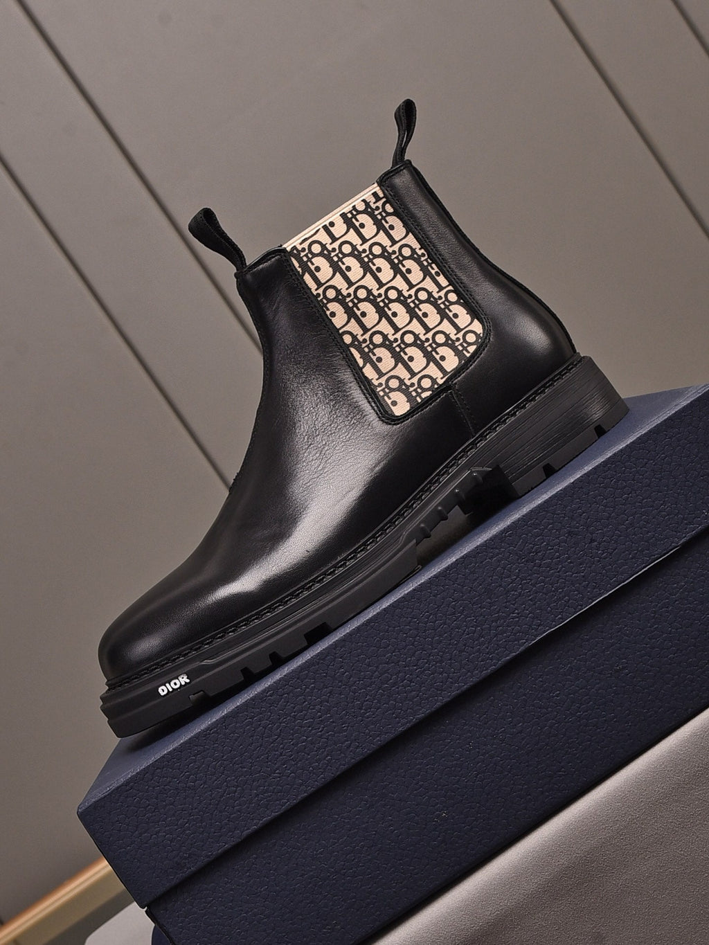 D New Autumn and Winter Chelsea Boots 0424110416