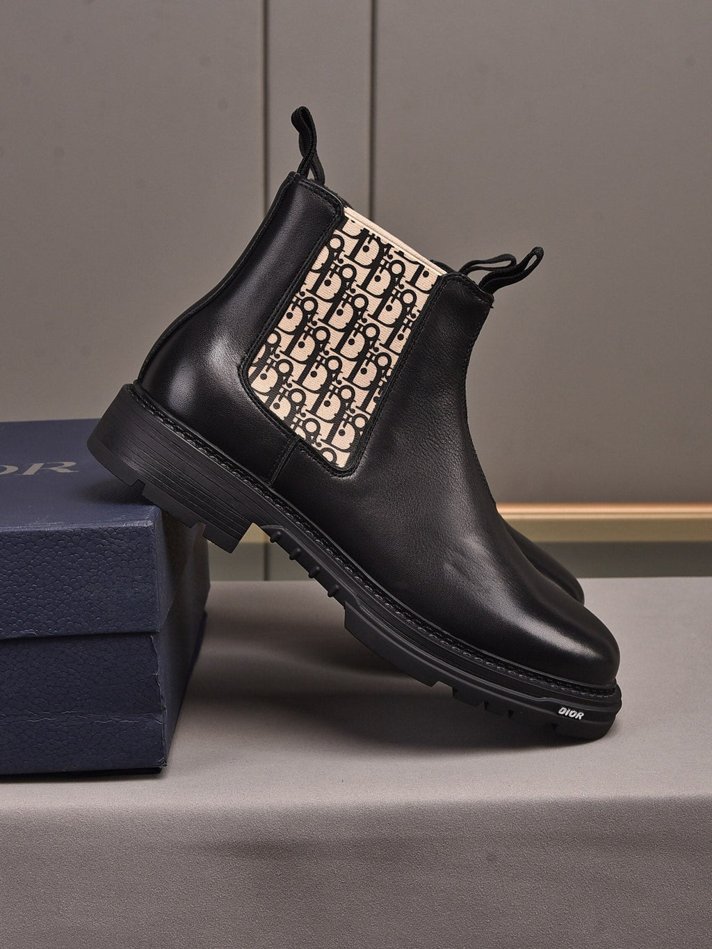 D New Autumn and Winter Chelsea Boots 0424110416