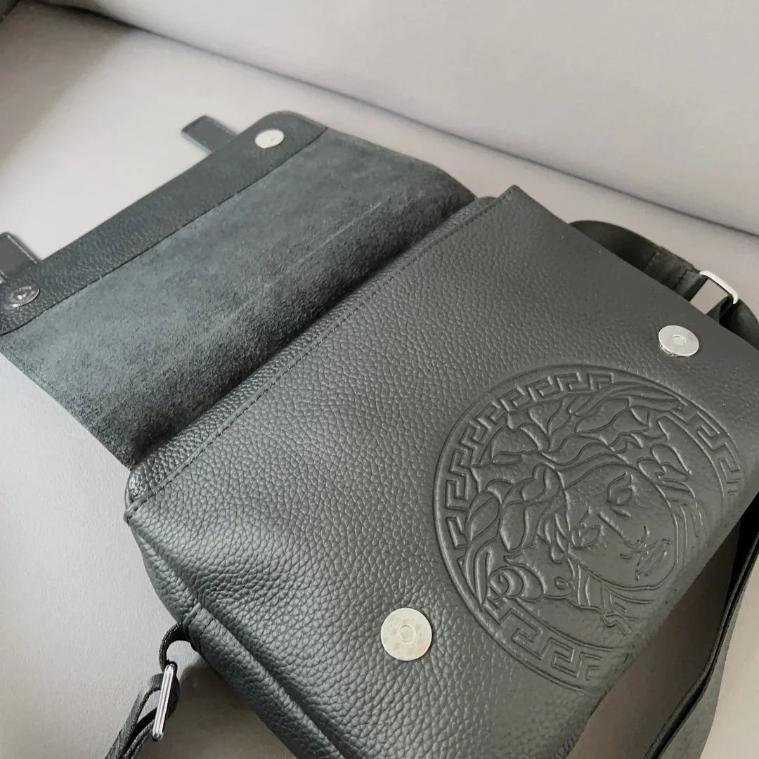 New fashionable and versatile men's crossbody bag 1024011923
