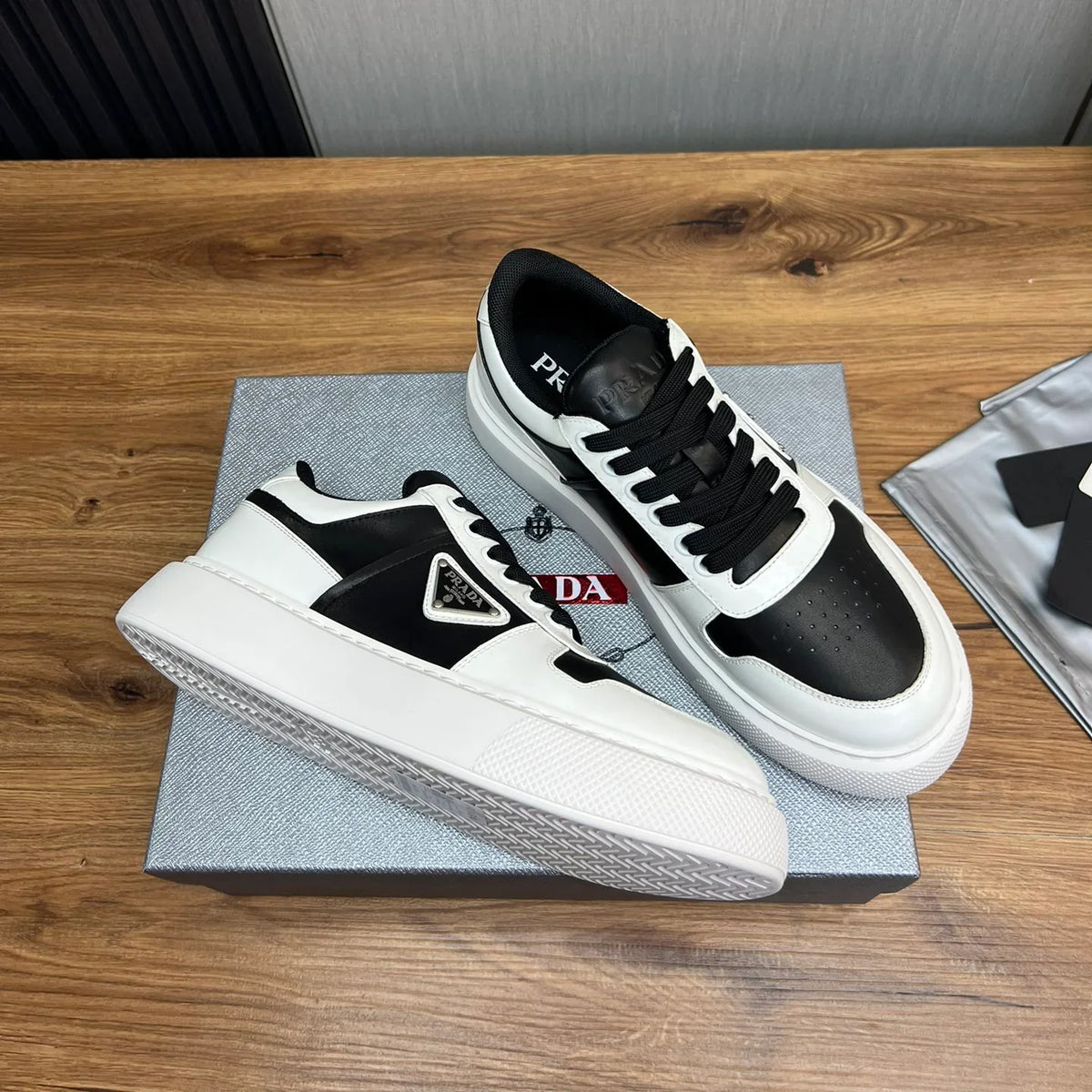Luxury Men's Casual Sneakers 1025021007