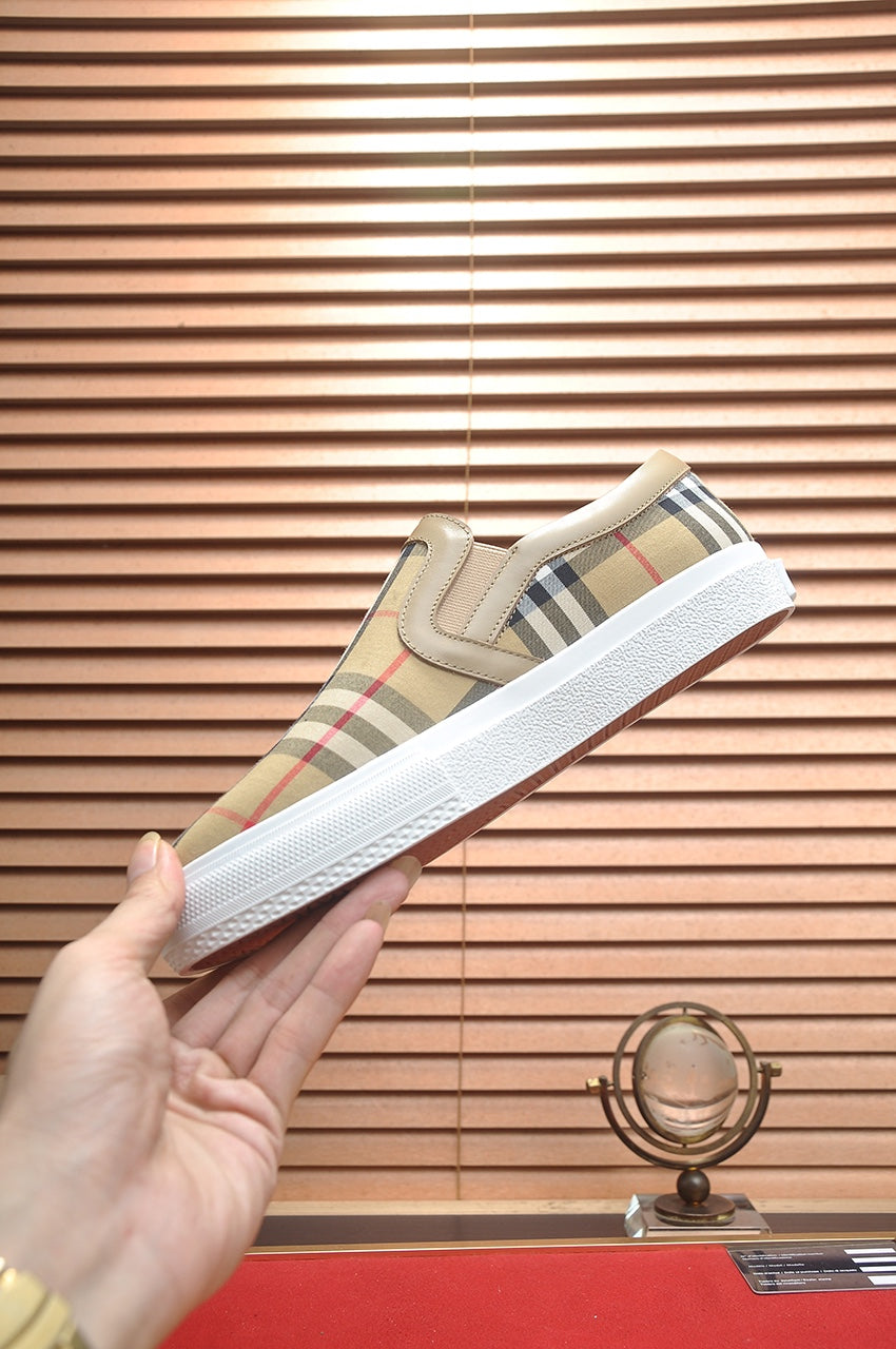 25 Luxury B Brand Casual Sneakers 0425020608